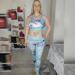 Blaues Sportoutfit